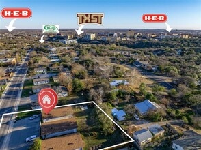 1241 N LBJ Dr in San Marcos, TX - Building Photo - Building Photo