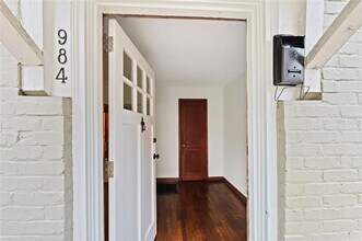 984 Los Angeles Ave NE in Atlanta, GA - Building Photo - Building Photo
