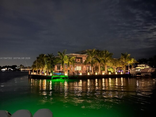 2305 N Riverside Dr in Pompano Beach, FL - Building Photo - Building Photo