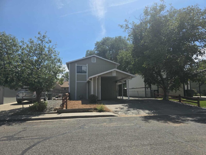 1173 Santa Clara Ave in Grand Junction, CO - Building Photo