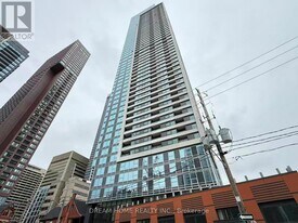 609 Sherbourne St in Toronto, ON - Building Photo