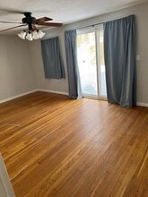 19 Haringa Ave in Northbridge, MA - Building Photo - Building Photo