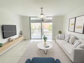 3750 NE 169th St in Sunny Isles Beach, FL - Building Photo - Building Photo