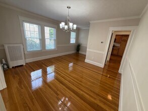 508 School St, Unit L in Belmont, MA - Building Photo - Building Photo