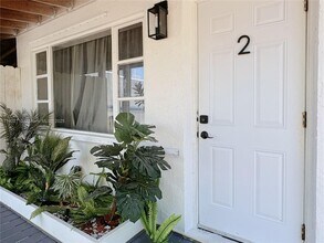 1726 Thomas St in Hollywood, FL - Building Photo - Building Photo