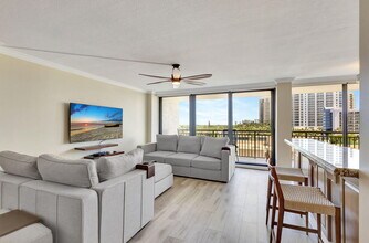 3400 N Ocean Dr in West Palm Beach, FL - Building Photo - Building Photo