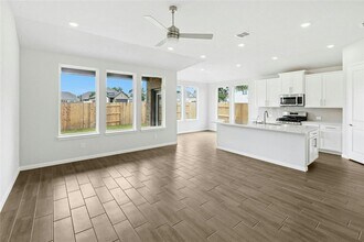 161 Smithsonian Ln in Kyle, TX - Foto de edificio - Building Photo