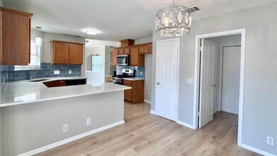 610 Sparkling Brook Ln in Leander, TX - Building Photo - Building Photo