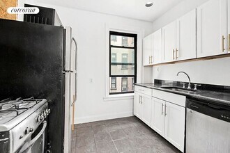505 W 122nd St in New York, NY - Building Photo - Building Photo