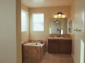 4402 W Artemisa Dr in Fresno, CA - Building Photo - Building Photo