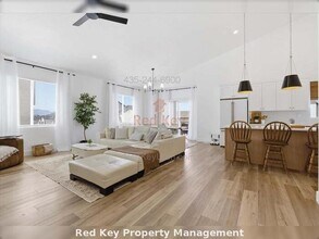 526 1860 N in Tooele, UT - Building Photo - Building Photo