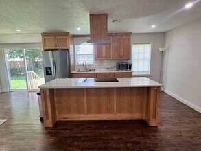 705 N Oxford Ave in Tulsa, OK - Building Photo - Building Photo