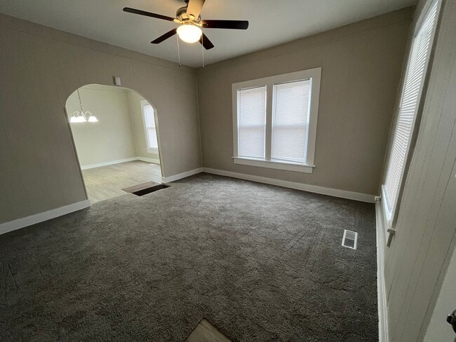 2210 N Waco Ave in Wichita, KS - Building Photo - Building Photo
