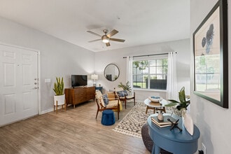 Oak Grove in Houston, TX - Building Photo - Building Photo