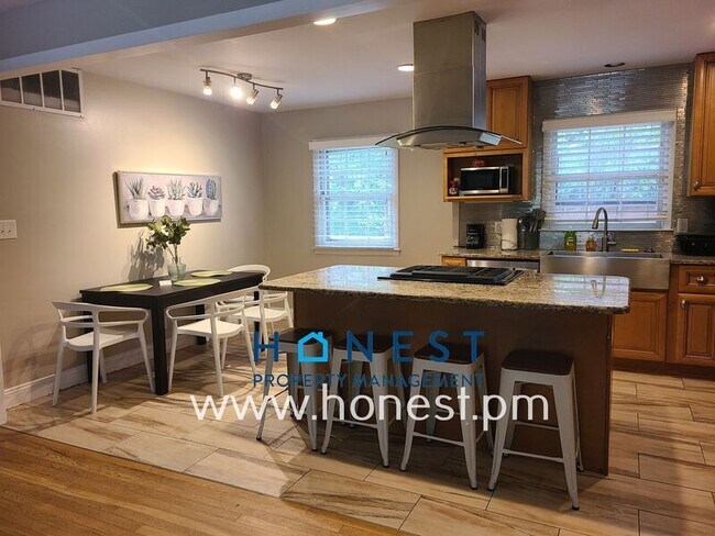 1222 Rama Rd in Charlotte, NC - Building Photo - Building Photo