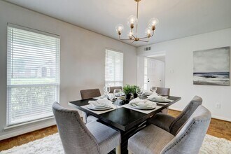 2330 Willowby Dr in Houston, TX - Building Photo - Building Photo