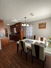 2515 Harris St in Baytown, TX - Foto de edificio - Building Photo