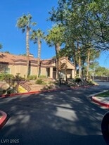 9325 W Desert Inn Rd, Unit 289 in Las Vegas, NV - Building Photo