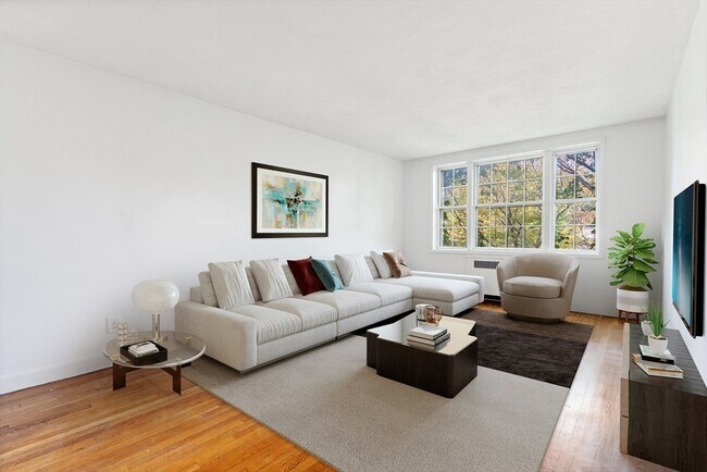 50 Follen St, Unit 207 in Cambridge, MA - Foto de edificio - Building Photo