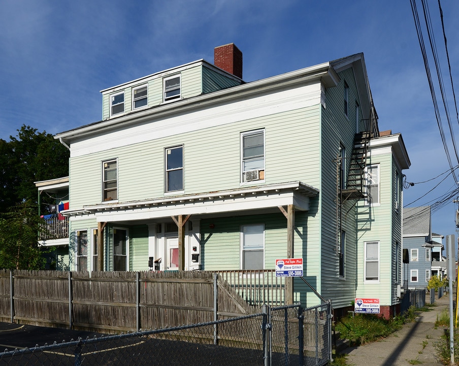 46 S Union St in Pawtucket, RI - Foto de edificio