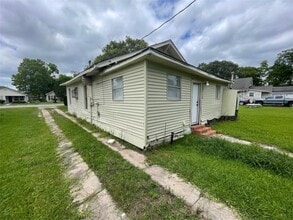 2010 13th St in Port Arthur, TX - Building Photo - Building Photo