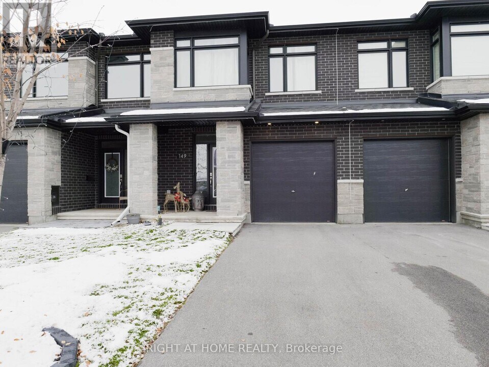 149 Wabikon Cres in Ottawa, ON - Building Photo