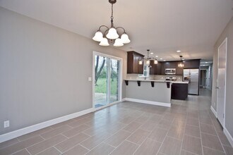 1206 Convair St in Bentonville, AR - Building Photo - Building Photo