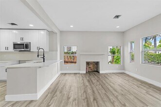 634 37th St in West Palm Beach, FL - Building Photo - Building Photo