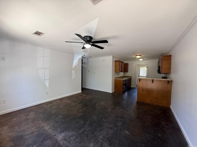 8904 Eskabar Dr in Benton, AR - Building Photo - Building Photo