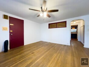 72 S 1st St, Unit 1 in Brooklyn, NY - Building Photo - Building Photo