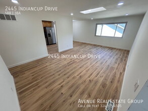 2445 Indiancup Dr in Florissant, MO - Building Photo - Building Photo