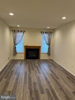 107 Warwick Rd in West Windsor Township, NJ - Building Photo