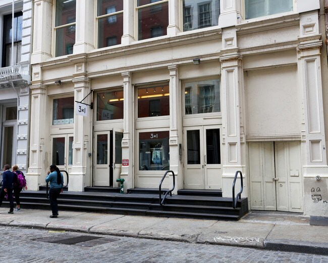 15-17 Mercer St in New York, NY - Building Photo - Building Photo