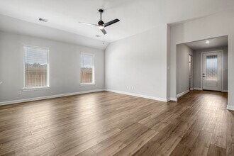 15683 Honey Cv Dr in Conroe, TX - Building Photo - Building Photo