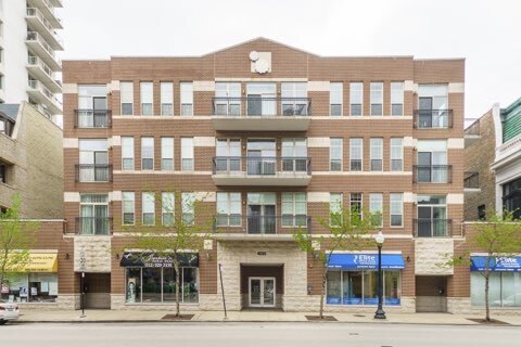 property at 1919 S Michigan Ave