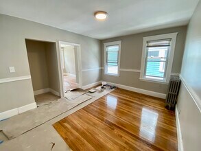 158 South St, Unit 2L in Boston, MA - Building Photo - Building Photo