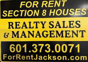 1325 Woody Dr in Jackson, MS - Building Photo - Building Photo