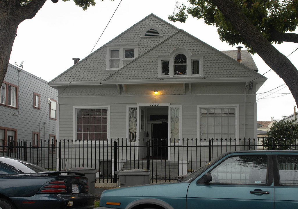 1727 27th Ave in Oakland, CA - Building Photo