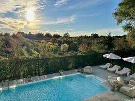 62 Sea Farm Ln in Bridgehampton, NY - Building Photo