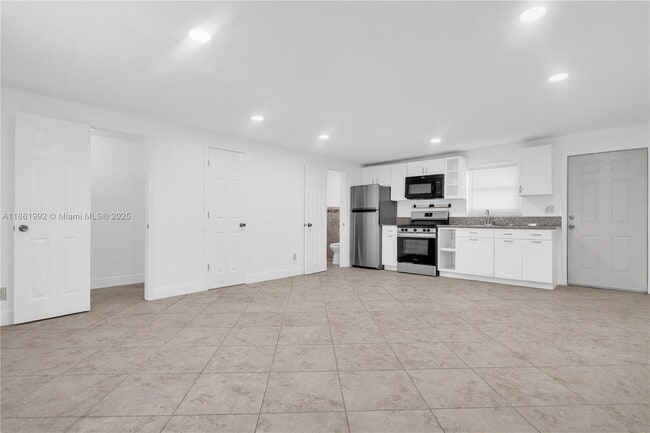 property at 1041 NE 9th Ave