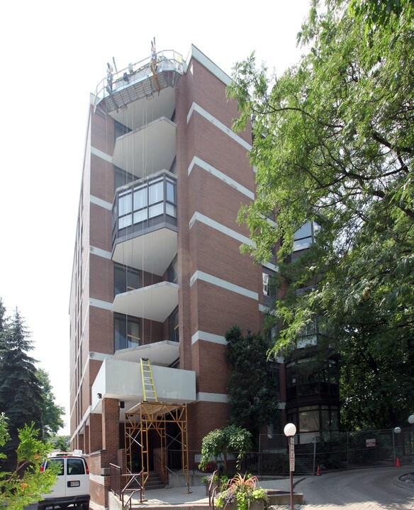407 Walmer Rd in Toronto, ON - Building Photo