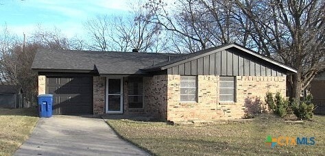 property at 1009 S 29th St