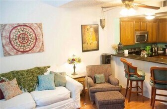 720-724 W 4th St in Long Beach, CA - Building Photo - Building Photo