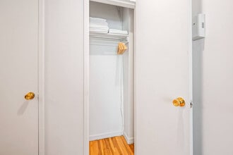 417 E 83rd St in New York, NY - Building Photo - Building Photo