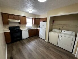 4850 National Rd, Unit 1A in Triadelphia, WV - Building Photo