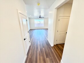 4135 El Capitan Wy in Saint George, UT - Building Photo - Building Photo