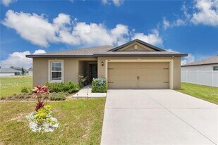 205 Cimarron Dr in Kissimmee, FL - Building Photo