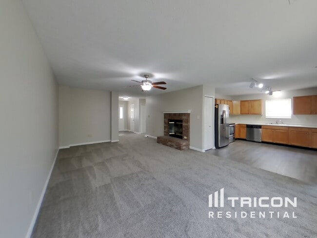 6916 N Karnes Dr in McCordsville, IN - Building Photo - Building Photo