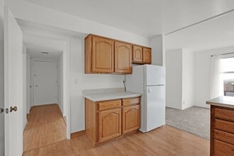 164 Oxford Ln in San Bruno, CA - Building Photo - Building Photo