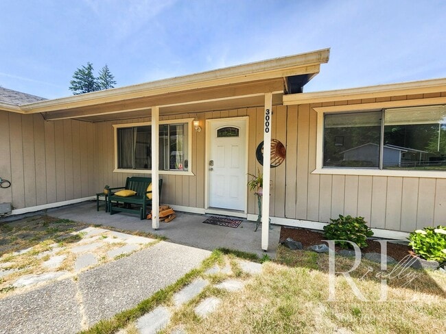 3000 Ruby Ct SE in Port Orchard, WA - Building Photo - Building Photo